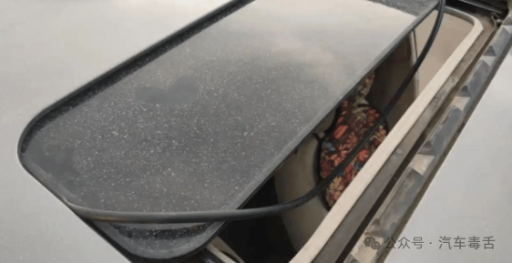 司机一般不会选新手司机却很喜欢冰球突破汽车上这些鸡肋的配置老(图3) 司机一般不会选新手司机却很喜欢冰球突破汽车上这些鸡肋的配置老(图3)